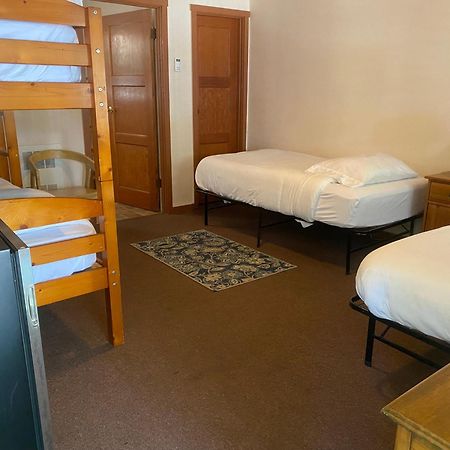 Seven Circles Lodge&Retreat Badger Luaran gambar