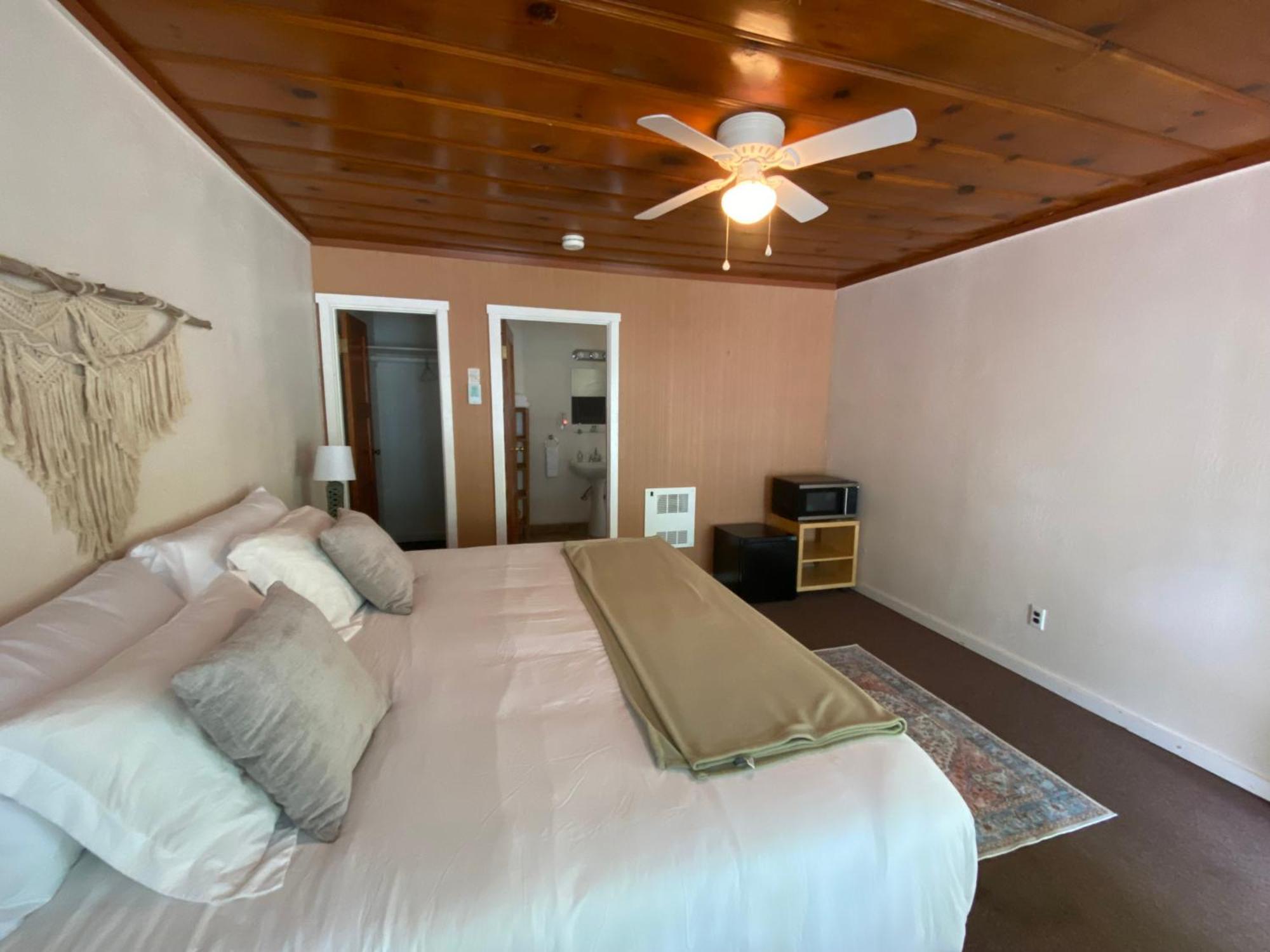 Seven Circles Lodge&Retreat Badger Luaran gambar