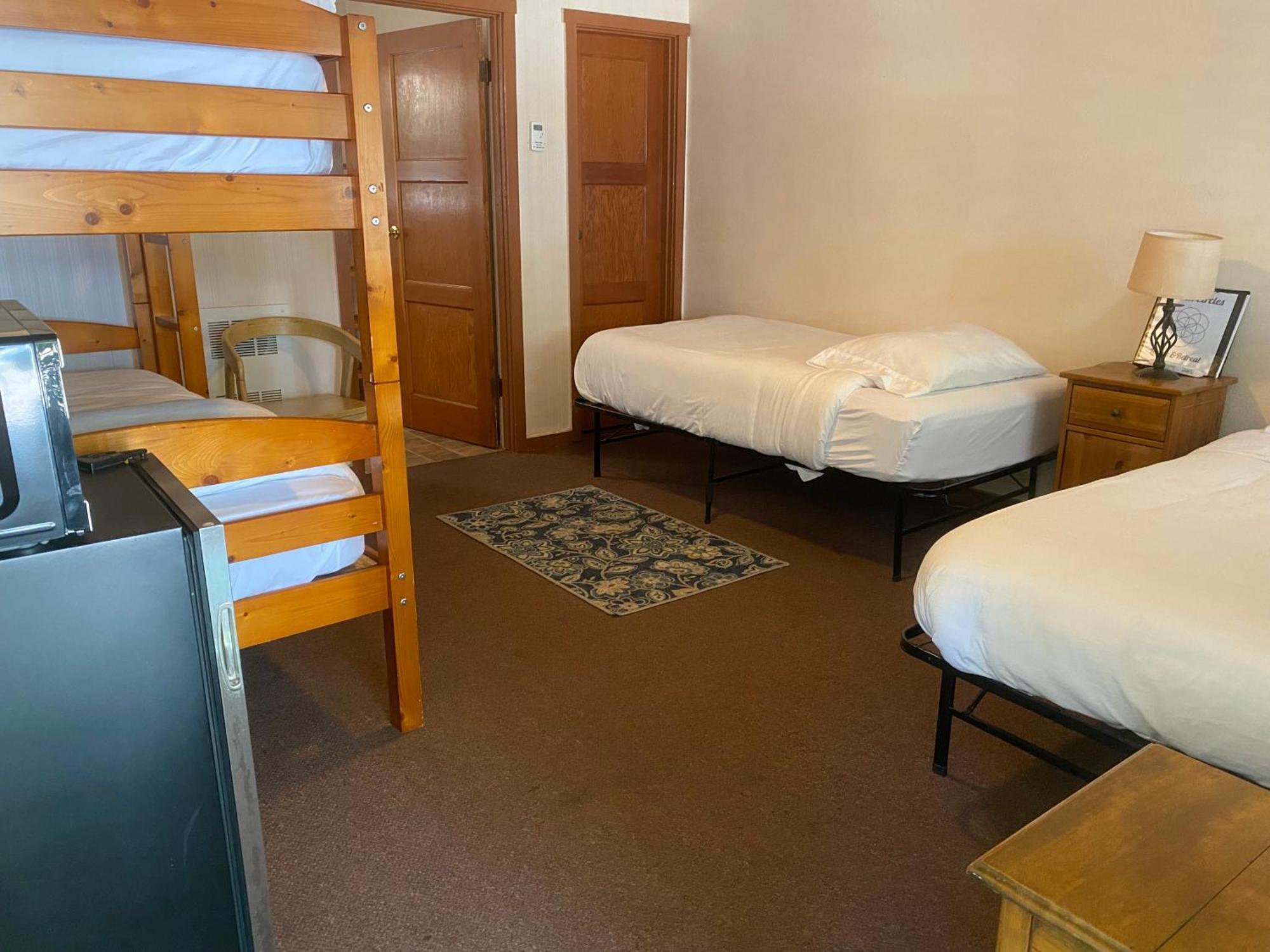 Seven Circles Lodge&Retreat Badger Luaran gambar