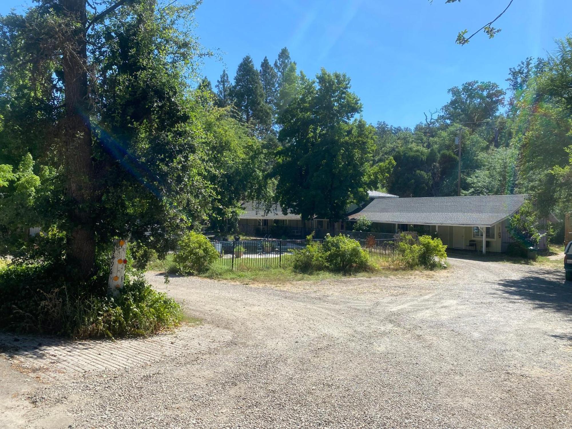 Seven Circles Lodge&Retreat Badger Luaran gambar